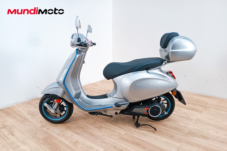 Motorbike image 5