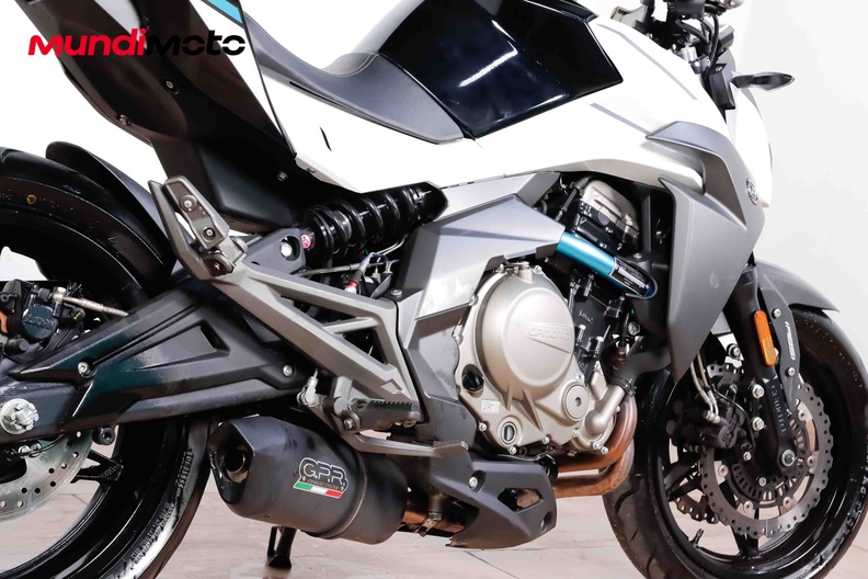 Motorbike image 3