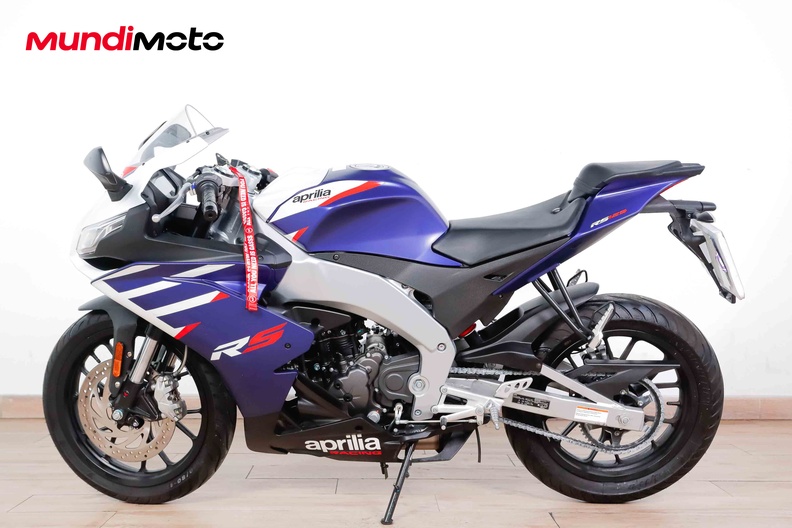 Motorbike image 5