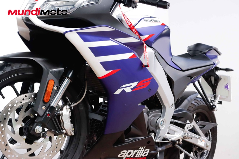 Motorbike image 8