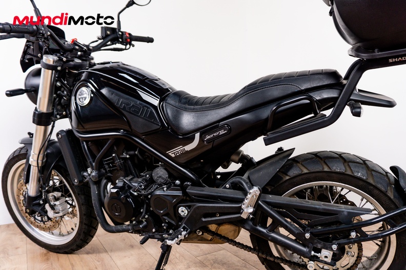 Motorbike image 8