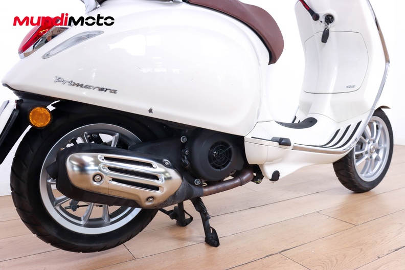 Motorbike image 3