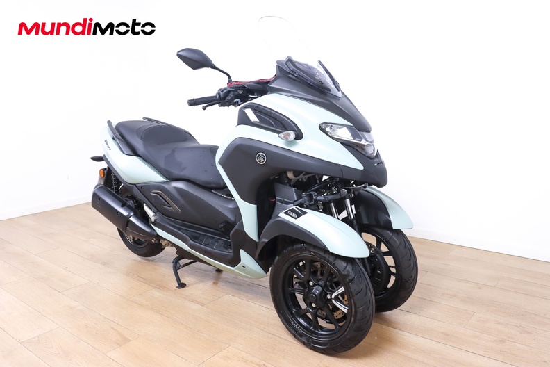 Motorbike image 1