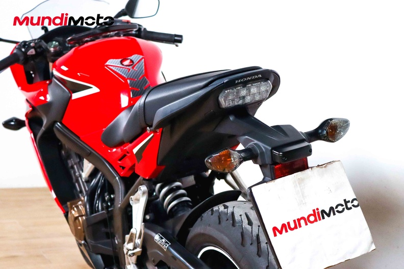 Motorbike image 9