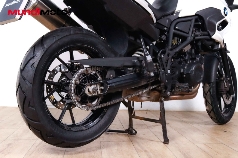 Motorbike image 3