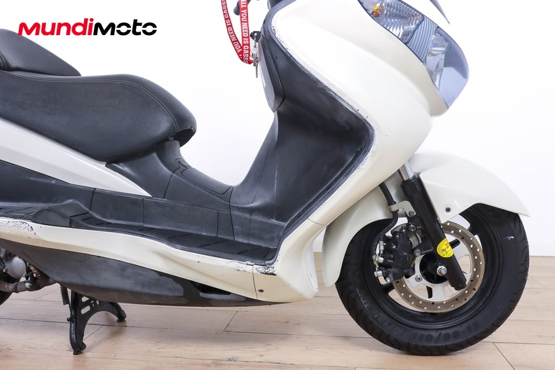 Motorbike image 13