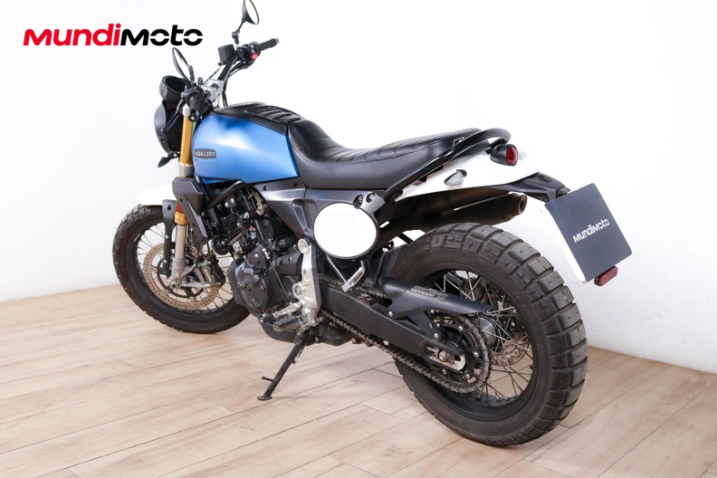 Motorbike image 6