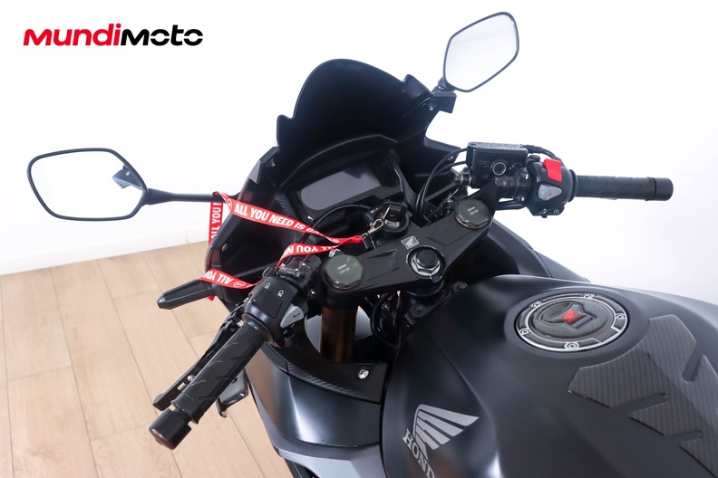 Motorbike image 10
