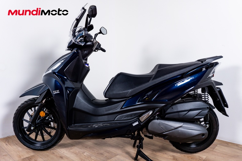 Motorbike image 5