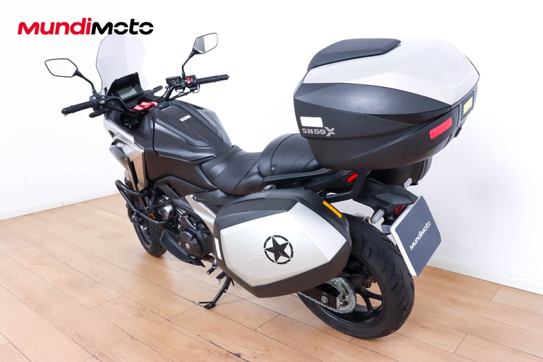 Motorbike image 6