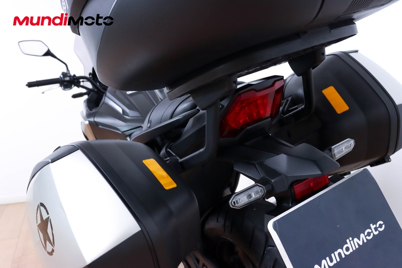 Motorbike image 9