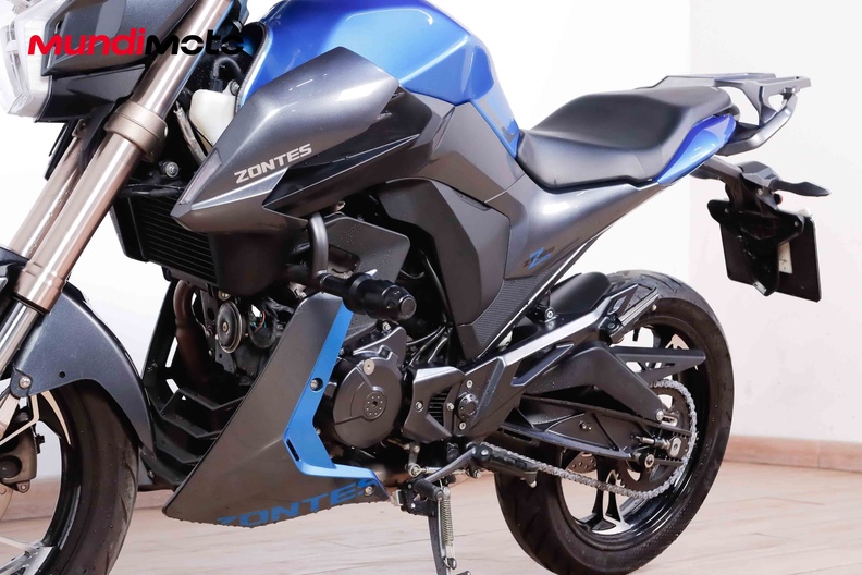 Motorbike image 8