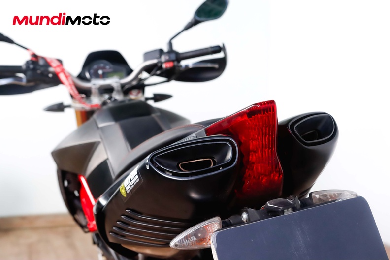 Motorbike image 9