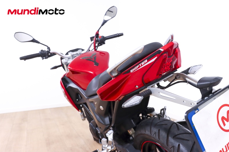 Motorbike image 9