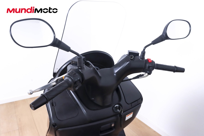 Motorbike image 10