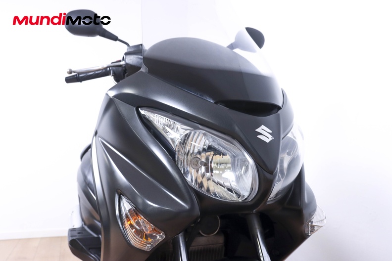 Motorbike image 4