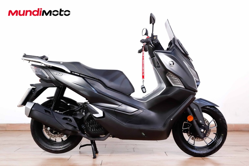 Motorbike image 0
