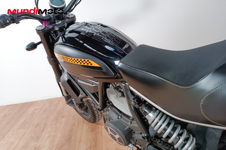 Motorbike image 8