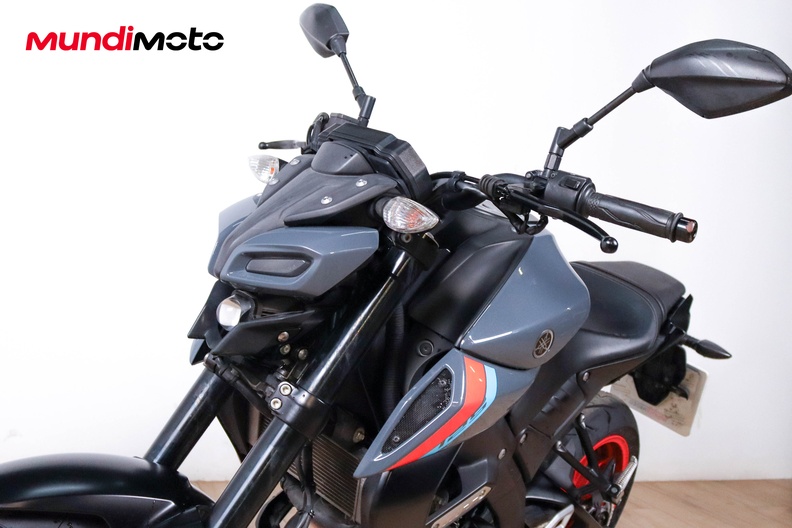 Motorbike image 8