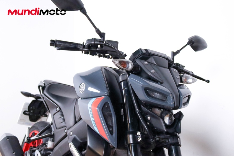 Motorbike image 4