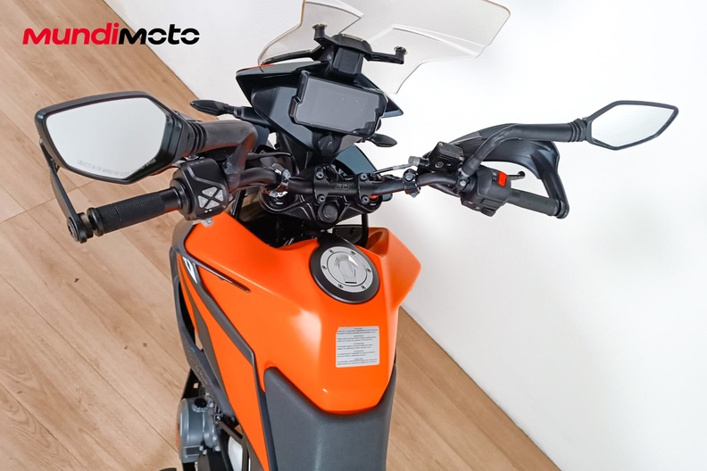 Motorbike image 10