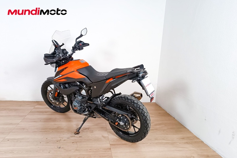 Motorbike image 7