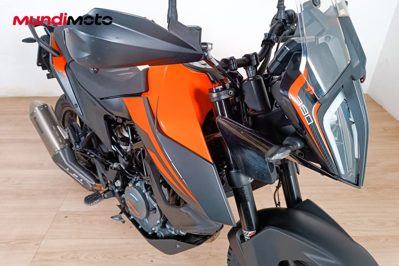 Motorbike image 4