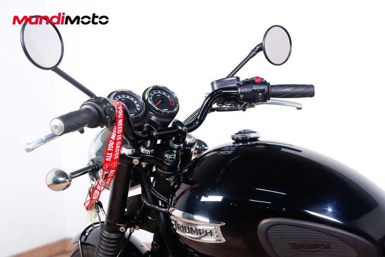 Motorbike image 10