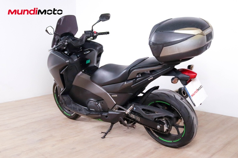 Motorbike image 7