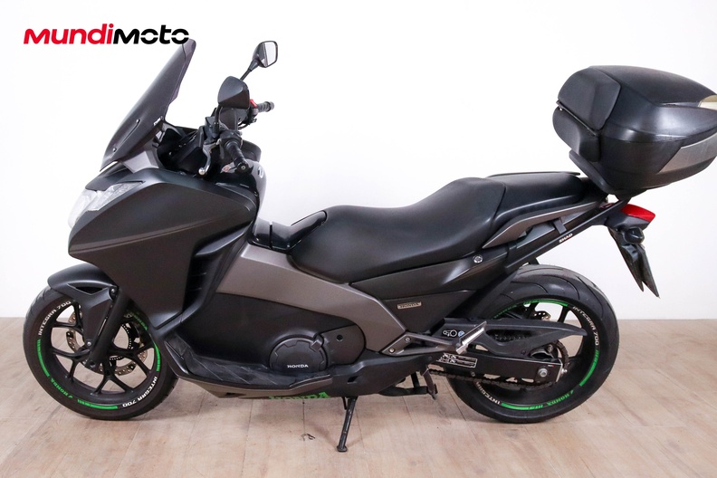 Motorbike image 5