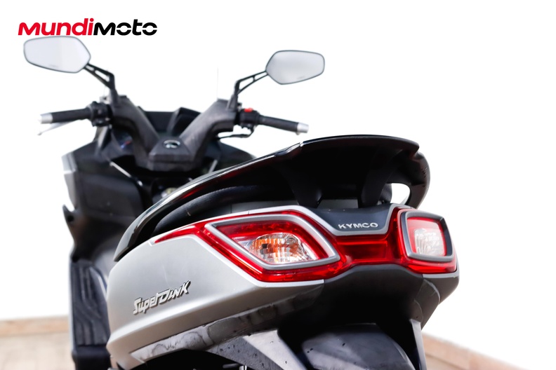 Motorbike image 9