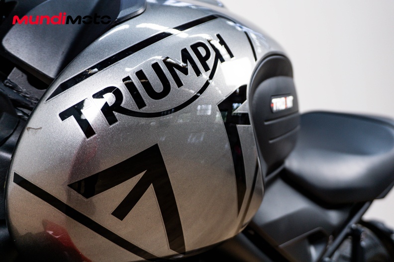 Motorbike image 13