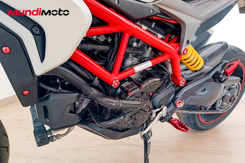 Motorbike image 9