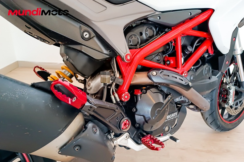 Motorbike image 3