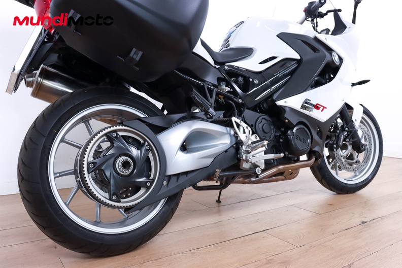 Motorbike image 3