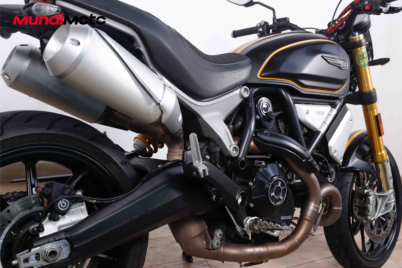 Motorbike image 3