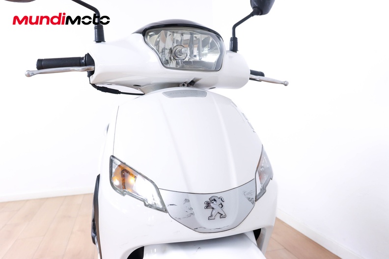 Motorbike image 4