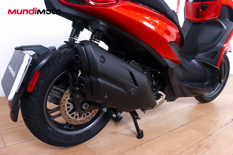 Motorbike image 3