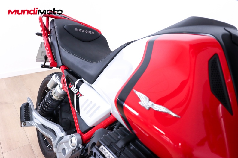 Motorbike image 12
