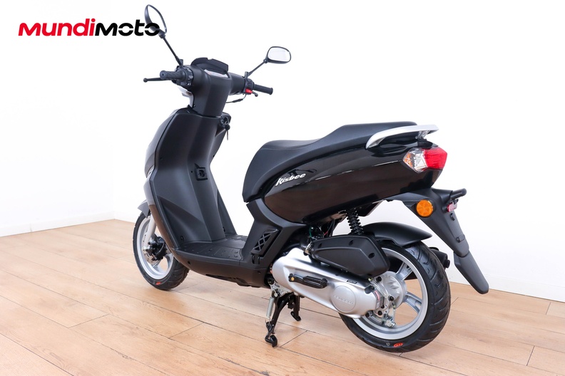 Motorbike image 6