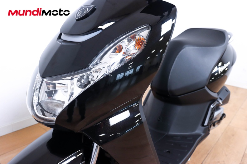 Motorbike image 8