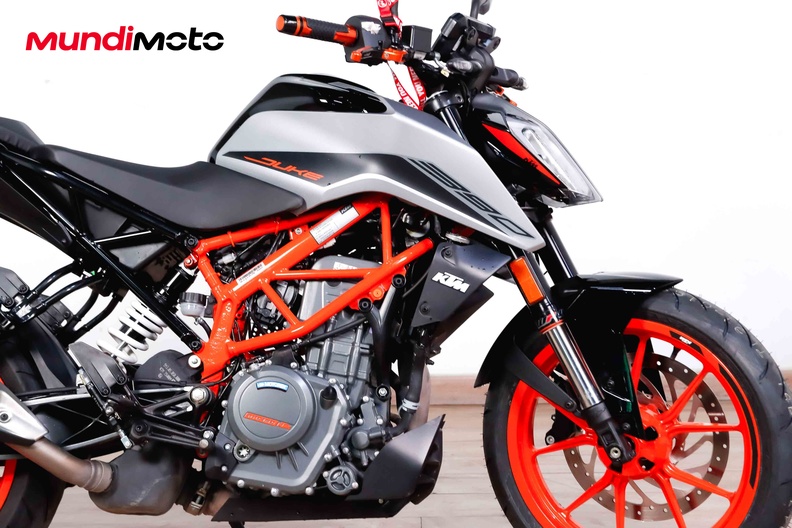 Motorbike image 12