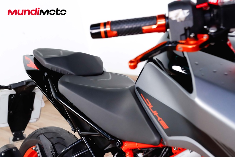 Motorbike image 13
