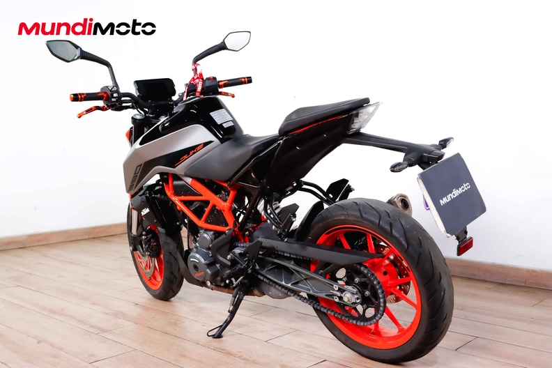 Motorbike image 6