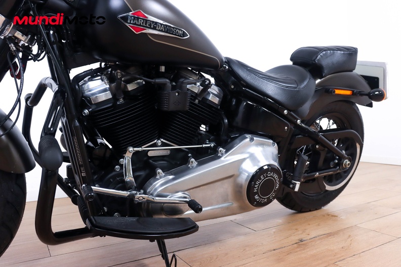 Motorbike image 8