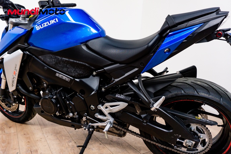 Motorbike image 8