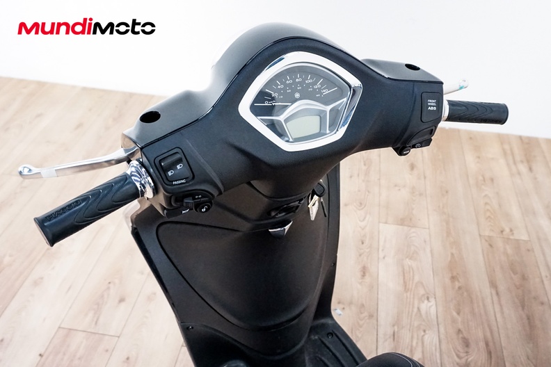 Motorbike image 10