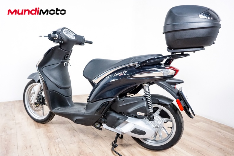 Motorbike image 7