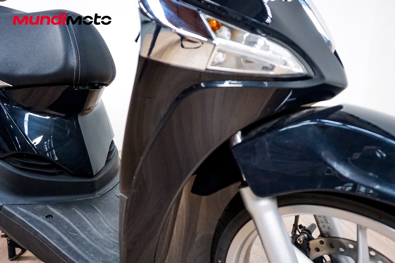Motorbike image 4