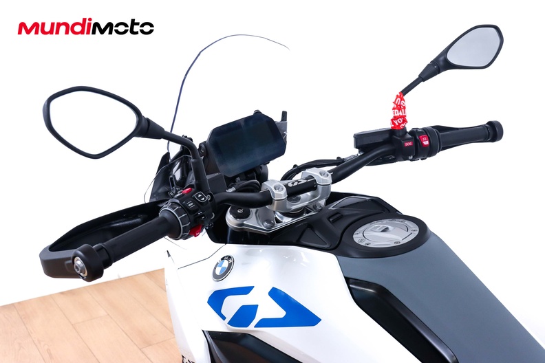 Motorbike image 10